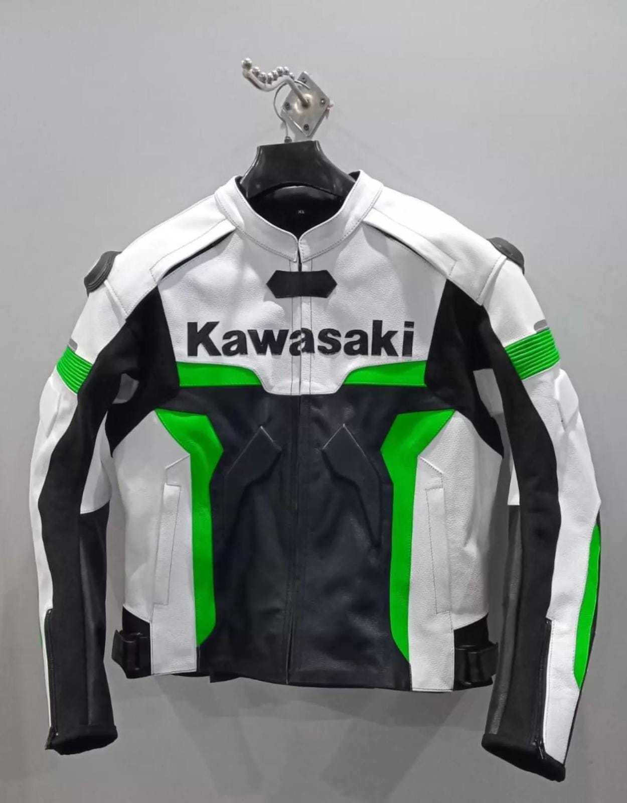 Handmade Suzuki Hayabusa Leather Motorcycle Jacket: CE Armored Cowhide Biker Gear
