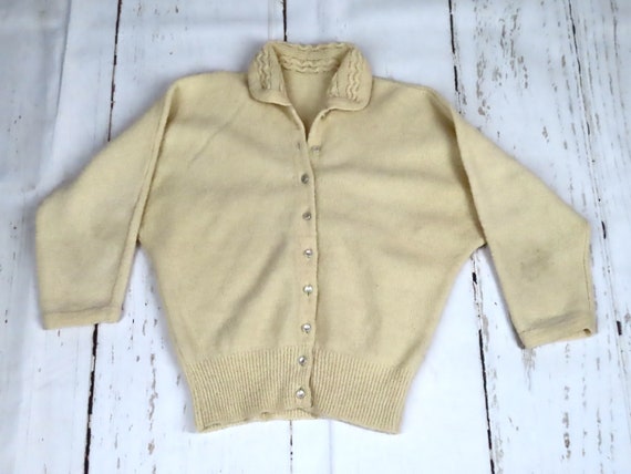 Vintage 50s Pinup Sweater S Cream Wool Blend Dolman Sleeves | Etsy