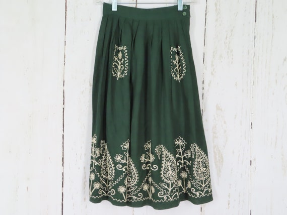 Vintage Green Rayon Paisley Skirt W 24" Chain Stit