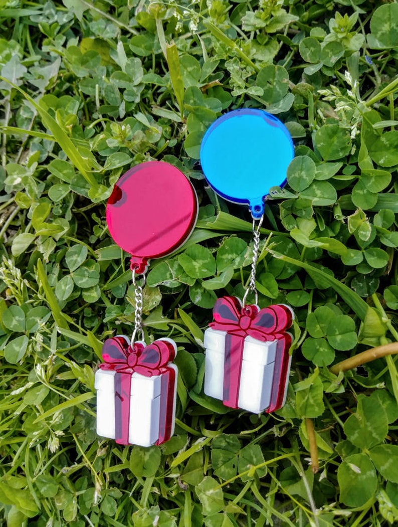 Download Animal Crossing: Balloon Present Pin | Etsy
