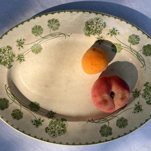 Geranium patterned oval serving dish
