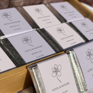 50 Pcs Wedding Chocolate, Personalized Wedding Favors, Custom Chocolate Gift, Elegant Chocolate Favors for Guests, Engagement Chocolate