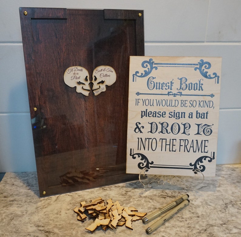 Libro de visitas de Halloween/Dos calaveras/Alternativo/Personalizado/Formas de madera/Corazón/Marco superior/Boda - ENVÍO RÁPIDO/Boda gótica imagen 1