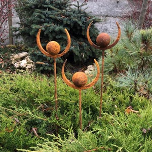 Rusty Finials Set of 3, Garden Stakes Garden Decor, Metal Garden Decor, Metal Yard Art, Outdoor Metal Decor, Rusty Metal Garden Sculpture