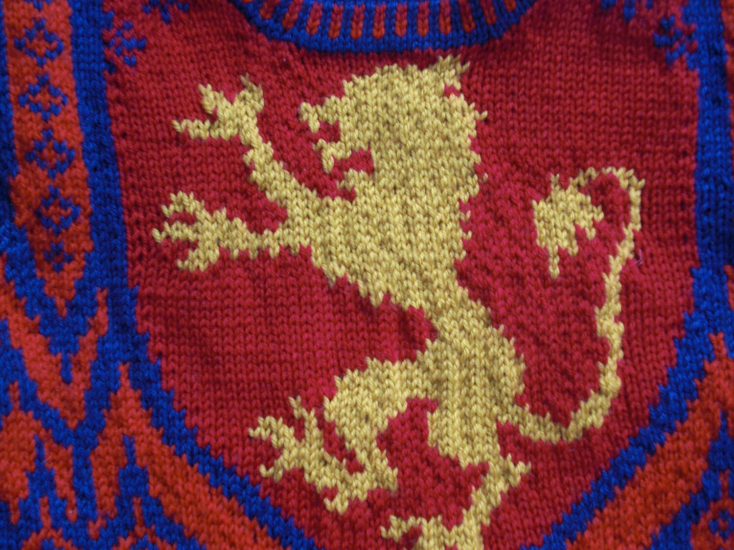 Knitting Pattern: Lion Shield Size Five Years - Etsy