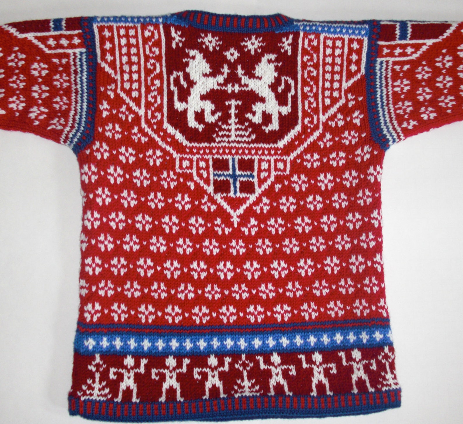 Knitting Pattern: Norway Shield Size Seven Years - Etsy