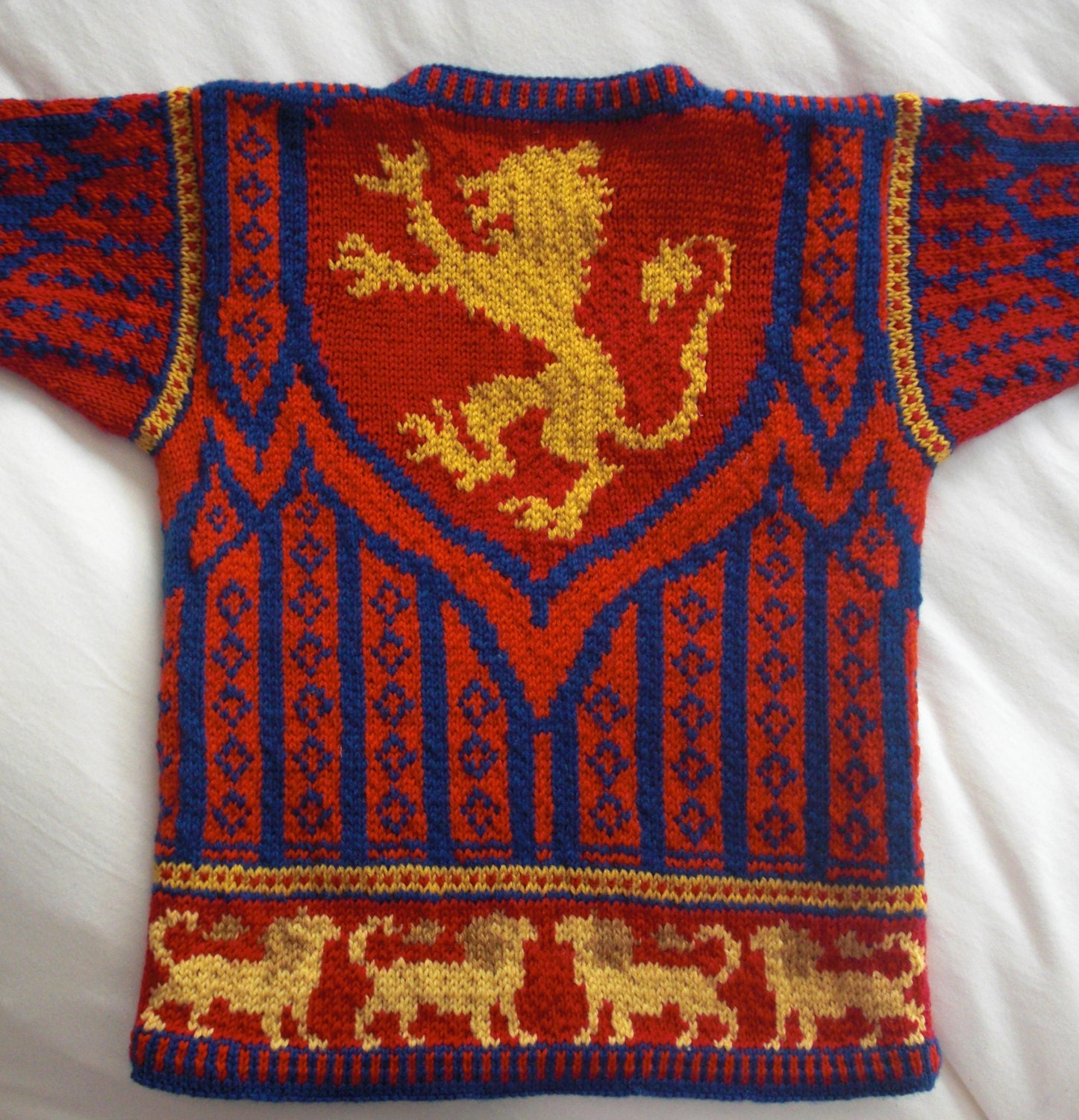 Knitting Pattern: Lion Shield Size Five Years - Etsy