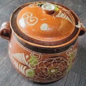 Signed Traditional Tlaquepaque Ollas de Barro Mexican Red Clay Bean Pot Vintage