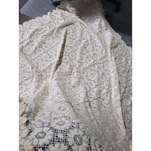 Antique Needle Point Bobbin French Lace Point de Venise Lace Tablecloth 57x82in