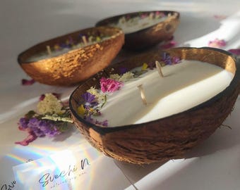 Coconut Shell Soy Candle, Santal and Coconut Scent, Eco Friendly Gift