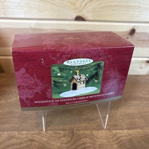 Hallmark 2000 Peanuts Keepsake Ornament Woodstock On Doghouse Snoopy Christmas