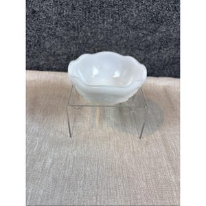 Vintage McKee 4-1/2&quot; Toltec Pattern~White Cut Opaque Milk Glass Bowl