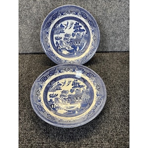 Churchill Blue Willow Salad - Etsy