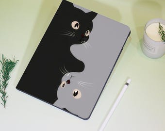 Two Cute Cats iPad Personalized Case For iPad Air 3/4/5/6,iPad 10/9/8, iPad 9.7&quot; 10.2&quot; 10.9&quot; 11&quot; 12.9&#39;&#39;,iPad Mini 6/5,iPad pro2022 2024Case