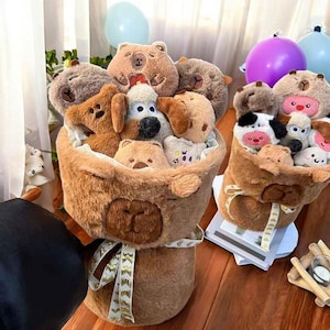 Ramo de peluches de dibujos animados: regalo creativo de graduación y San Valentín para mejores amigos e hijos.