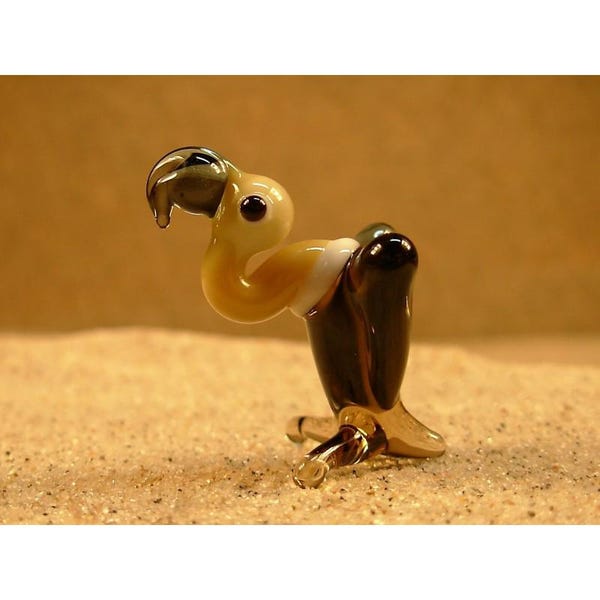 Glass Figurine, Glass Animal – Miniature – Vulture – No. 129