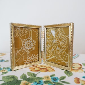 Vintage Small Gold Metal Folding Picture Frame.  3 1/4 x 4 1/2 Inch Rectangle Table Top.  Bi-fold Frame, Hinged Double, Two Picture Frame