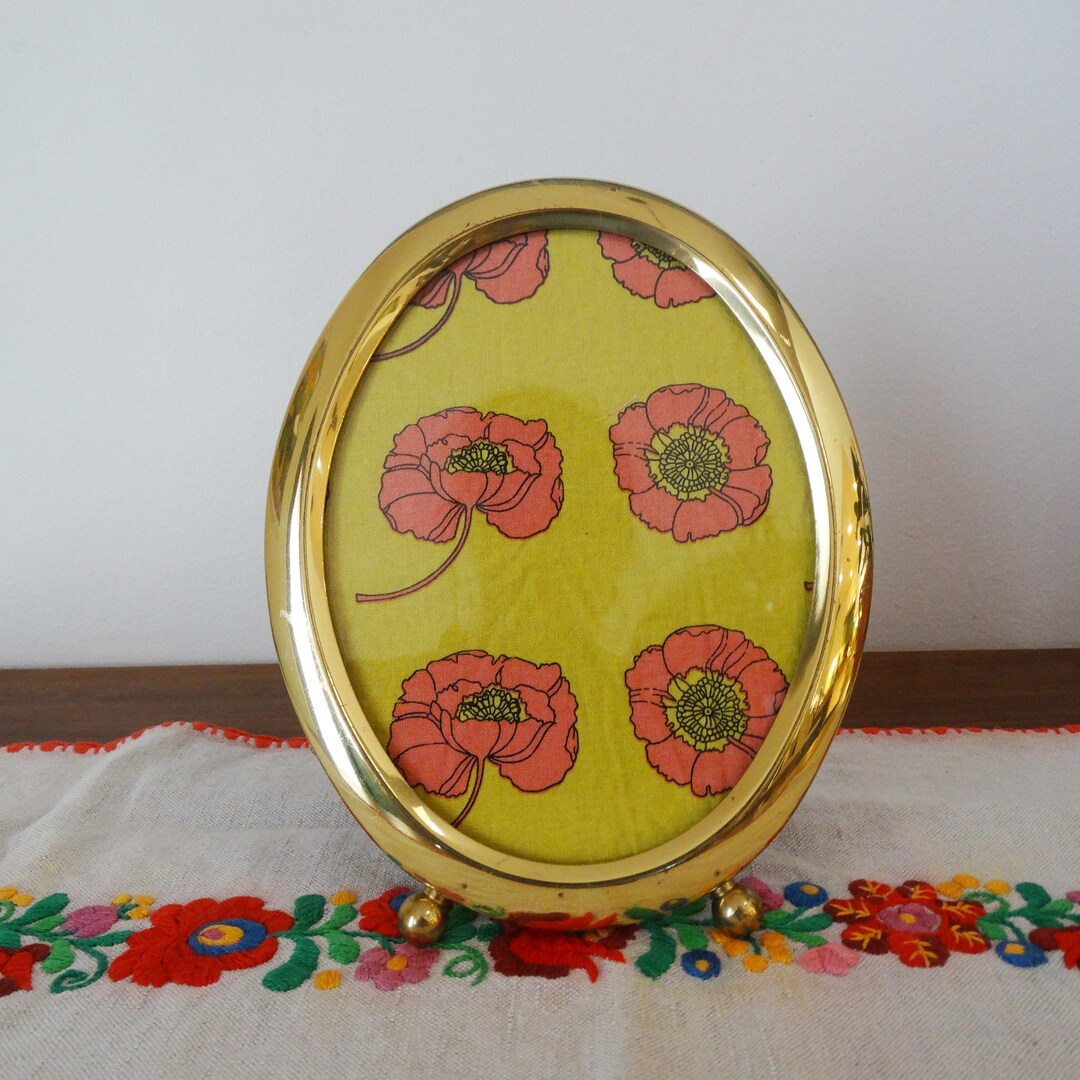 6 X 8 Oval Vintage Brass Picture Frame Brass Tabletop Frame Etsy