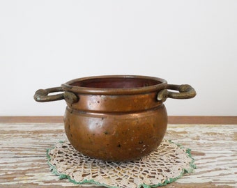 Vintage Copper Pot With Handles Planter - 4 Inch Pot - 3 1/2 Inch Tall Potbelly Pot - Verdigris Patina Catchall