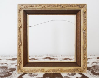 Gilded Gold and Cream Wood Vintage 5 1/4  x 5 1/4 Square Picture Frame.  Open Frame for Gallery Wall.  Ornate Floral Vine