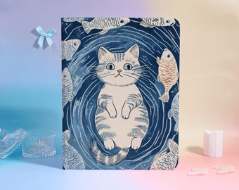 Capa protetora para iPad com nome personalizado e adorável gato 2025, compatível com iPad 7/8/9/10, iPad Air 5/6/7, iPad Pro 2022/2024, iPad Mini 5/6/7