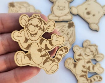 Aimant en bois gravé de Winnie l'ourson : cadeau de baby shower
