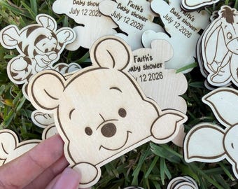 Aimant en bois gravé de Winnie l'ourson : cadeau de baby shower