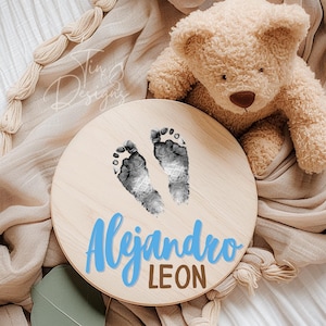 Letrero de huella, letrero de recién nacido, letrero de anuncio de nacimiento de madera, letrero de bebé, conjunto de hitos, regalo de estadísticas de nacimiento, letreros de madera, nombres de madera