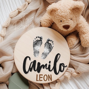 Letrero de huella, letrero de recién nacido, letrero de anuncio de nacimiento de madera, letrero de bebé, conjunto de hitos, regalo de estadísticas de nacimiento, letreros de madera, nombres de madera
