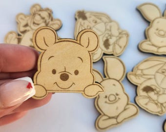 Cadeau de naissance Winnie l'ourson gravé : Aimant en bois personnalisé