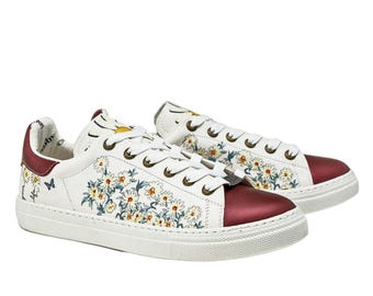 ハンドメイドのマルチカラープリントスニーカー、整形外科用ソール