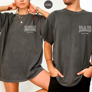 Custom Comfort Colors® Mom Dad Shirt, New Dad Shirt, Gift for New Mom, Mama and Dad Pocket Size Shirt, Matching Parents Outfit Gifts