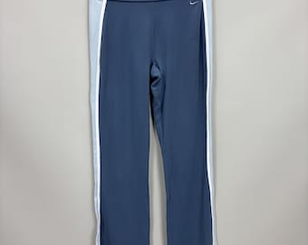 Womens vintage Y2k sweatpants Nike Size M Color Blue