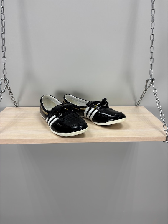 Womens sneakers Y2k Adidas Size 42 Color Black
