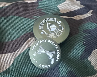 Double decal  tin, 2 logo snus can, engraved to and bottom