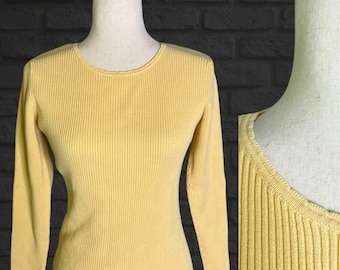 Vintage 1990's GAP Long Sleeve Pullover Sweater Top Ribbed Light Yellow Size Medium Basic Wardrobe Staple Scalloped Neckline