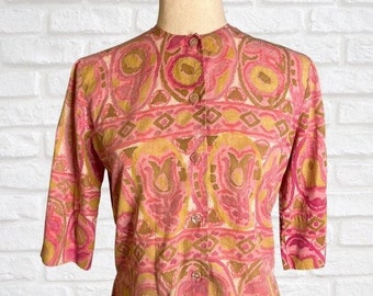 Vintage 1970's Ship n' Shore Blouse Pink Retro Floral Print 1/2 Sleeves Size 30 Collarless Button down
