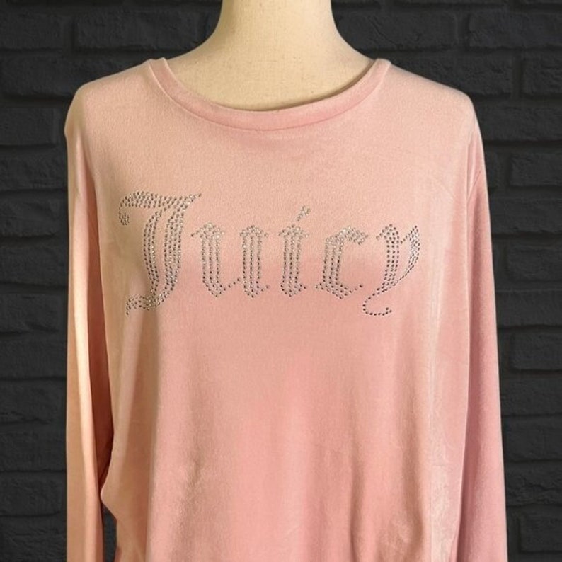Vintage 2000's Juicy Couture Bedazzled Pullover Sweatshirt Light Pink Velour Size XL Silver Gems Juicy Y2K image 1