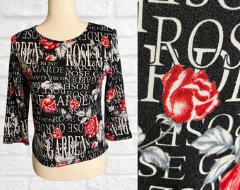 Vintage 2000's Y2K 3/4 Sleeve Top Rose Garden Pattern Print Black White Red Size Medium by Entity Floral Print Text Pattern