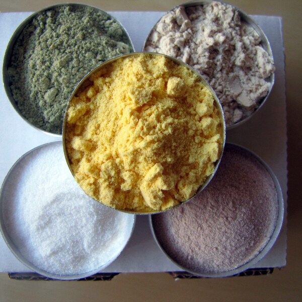 Popcorn Spice Kit - a great gift for movie/TV lovers in your life - 8 tins filled with delicious blends