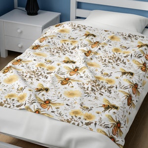 Bee & Floral Velveteen Plush Blanket: Boho Home Decor