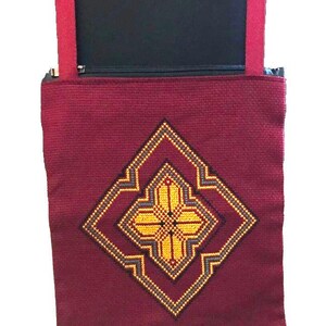 Handgemachte bestickte Tasche / Frauentasche mit Stickerei / handgemachtes Geschenk