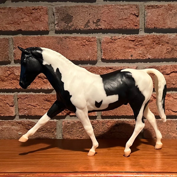 1995 J.C Penney SPECIAL RUN Breyer #710595 "Art Deco" Pinto Dressage Horse - Vintage Traditional 1:9 Scale Penney's Holiday Catalog SR Model