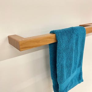 Individually adjustable towel holder Towel holder solid wood Towel holder large Towel holder for 2 towels Oak wood Walnut wood