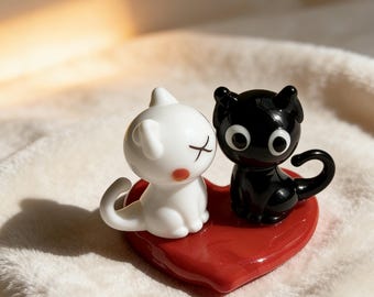 Statuina di gatto in vetro fatta a mano, graziosa decorazione a forma di coppia di gatti, decorazione romantica per la casa, ornamento in vetro artistico, regalo per gli amanti dei gatti, regalo di anniversario