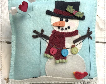 Snow Many Buttons Wool Applique Mini Pillow *Download*