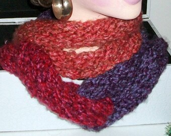 SCARF WOMEN KNITTED   Cowl Knitted Women Teens  Circles  Infinity  Handknit  Cowl  Winter warm Stylish Different
