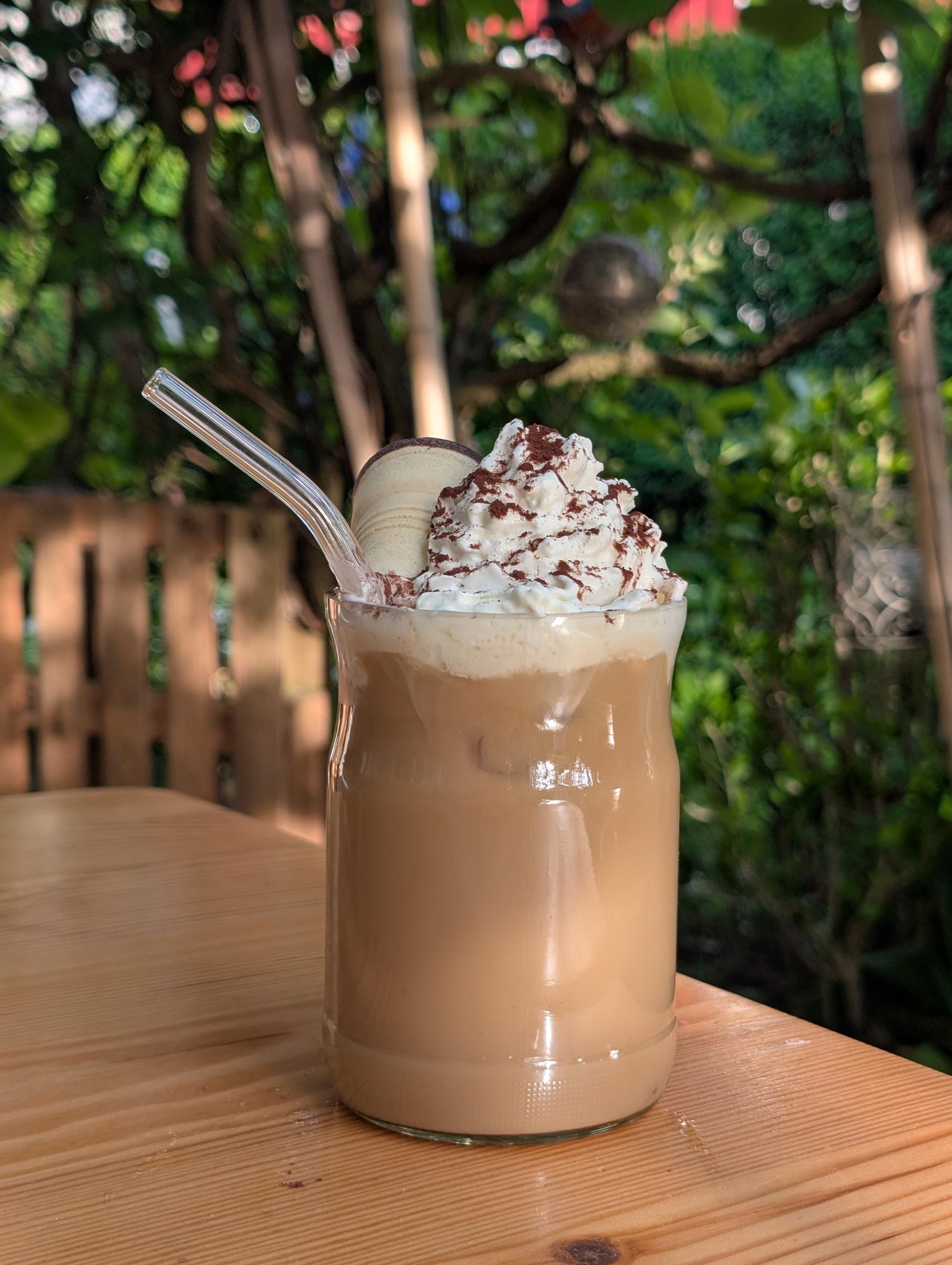 Frappe glass