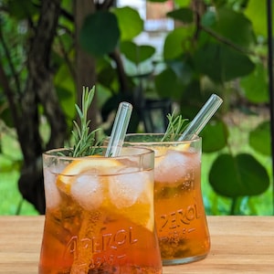 Aperol Gläser aus Aperol Flaschen, Upcycling aus Handarbeit