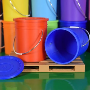 Mini Bucket with Lid – Small Plastic Container - Multiple Colors & Sizes